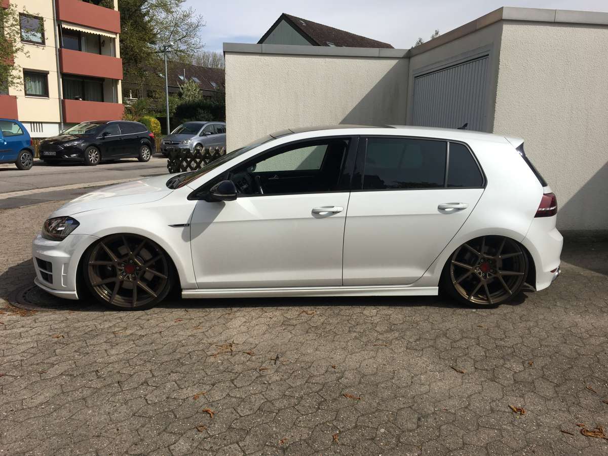 ROTIFORM KPS SCHWARZ offers 8,5x20 ET 40/45 LK 5x112 GUTACHTEN VAG